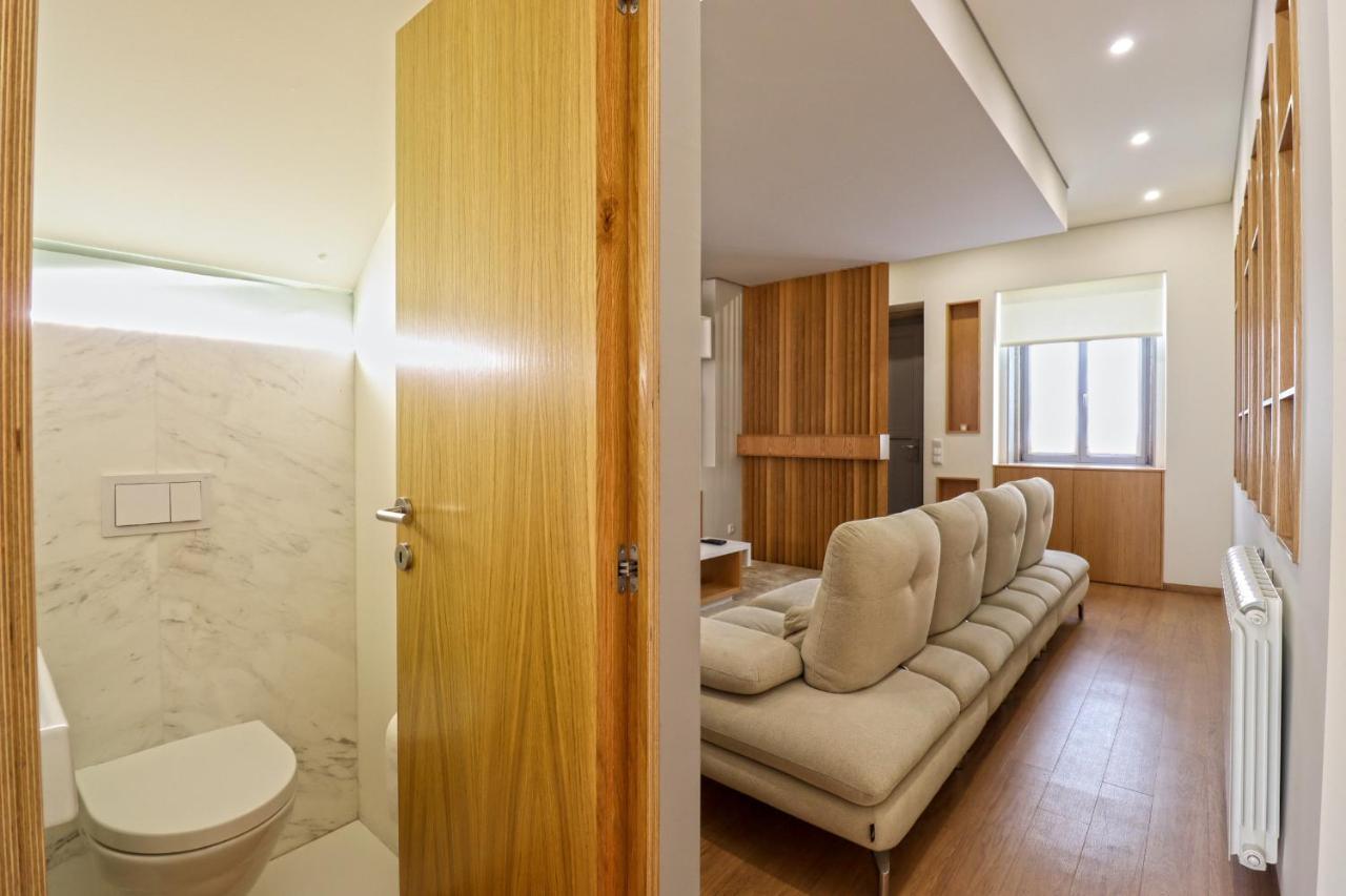 Ribeira Riverhouse - City Centre Duplex With Terrace فيانا دو كاستيلو المظهر الخارجي الصورة