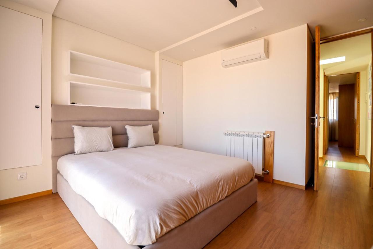 Ribeira Riverhouse - City Centre Duplex With Terrace فيانا دو كاستيلو المظهر الخارجي الصورة